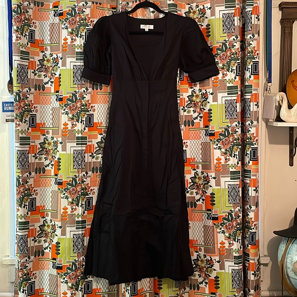 Gorgeous Puff sleeve cotton dress with back bow detail